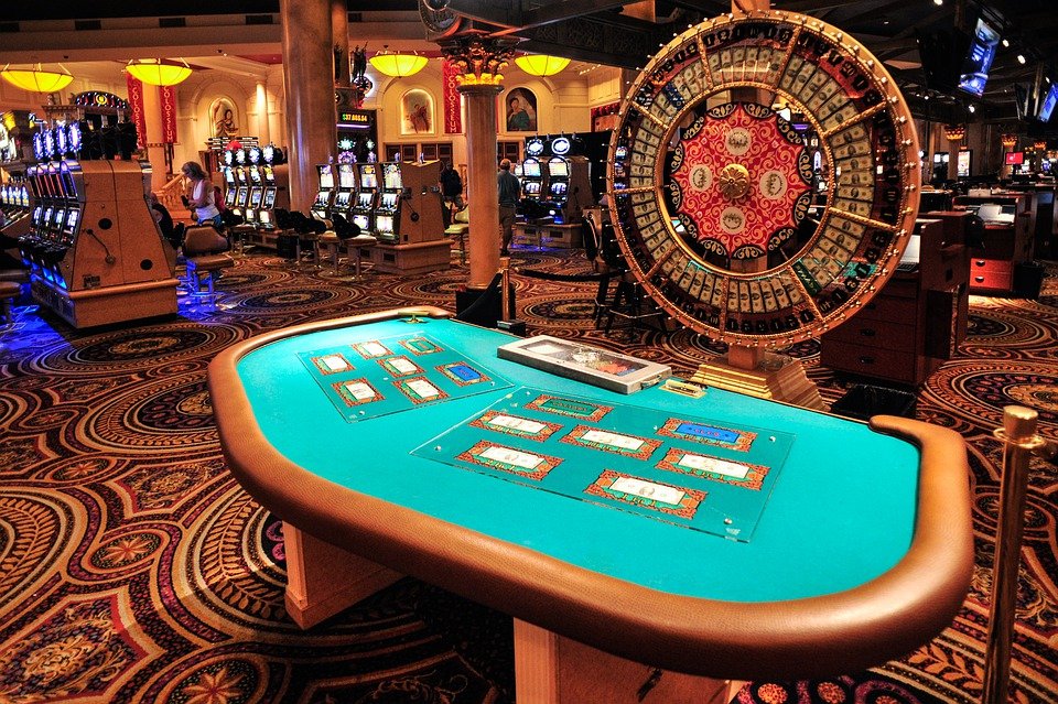 Riski- ja palkkapelit – Bingo ja Blackjack